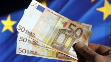, Pse euro mund të vazhdojë të dobësohet kundrejt dollarit?
