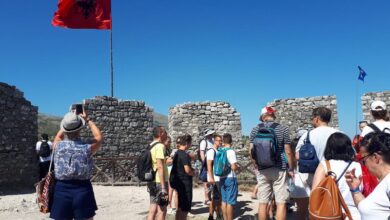 , Nga më kopracët, tek tekanjozët dhe “dorëlëshuarit”/ Veset e turistëve të huaj që vizitojnë Shqipërinë