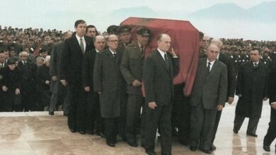 , Varri i Enver Hoxhës u hap me dinamit në 1992? Ekspertit që mori pjesë: Letra që gjetëm brenda…